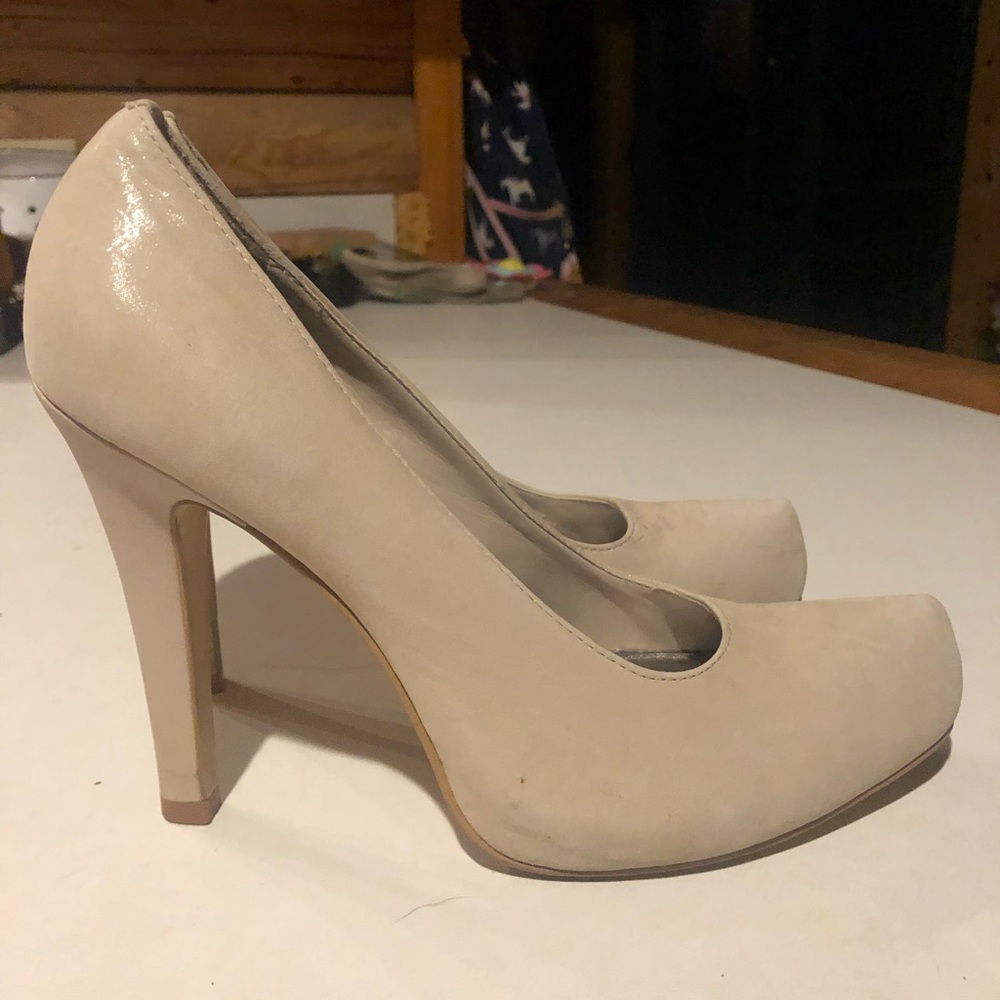 Giani Bini 4 inch heels. Size 8